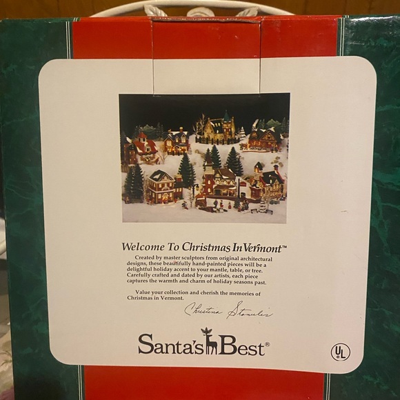 Santa’s House Christmas in Vermont Illuminated House - Picture 4 of 5